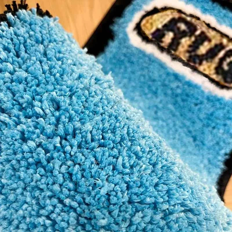 Textura flocada macia e base emborrachada